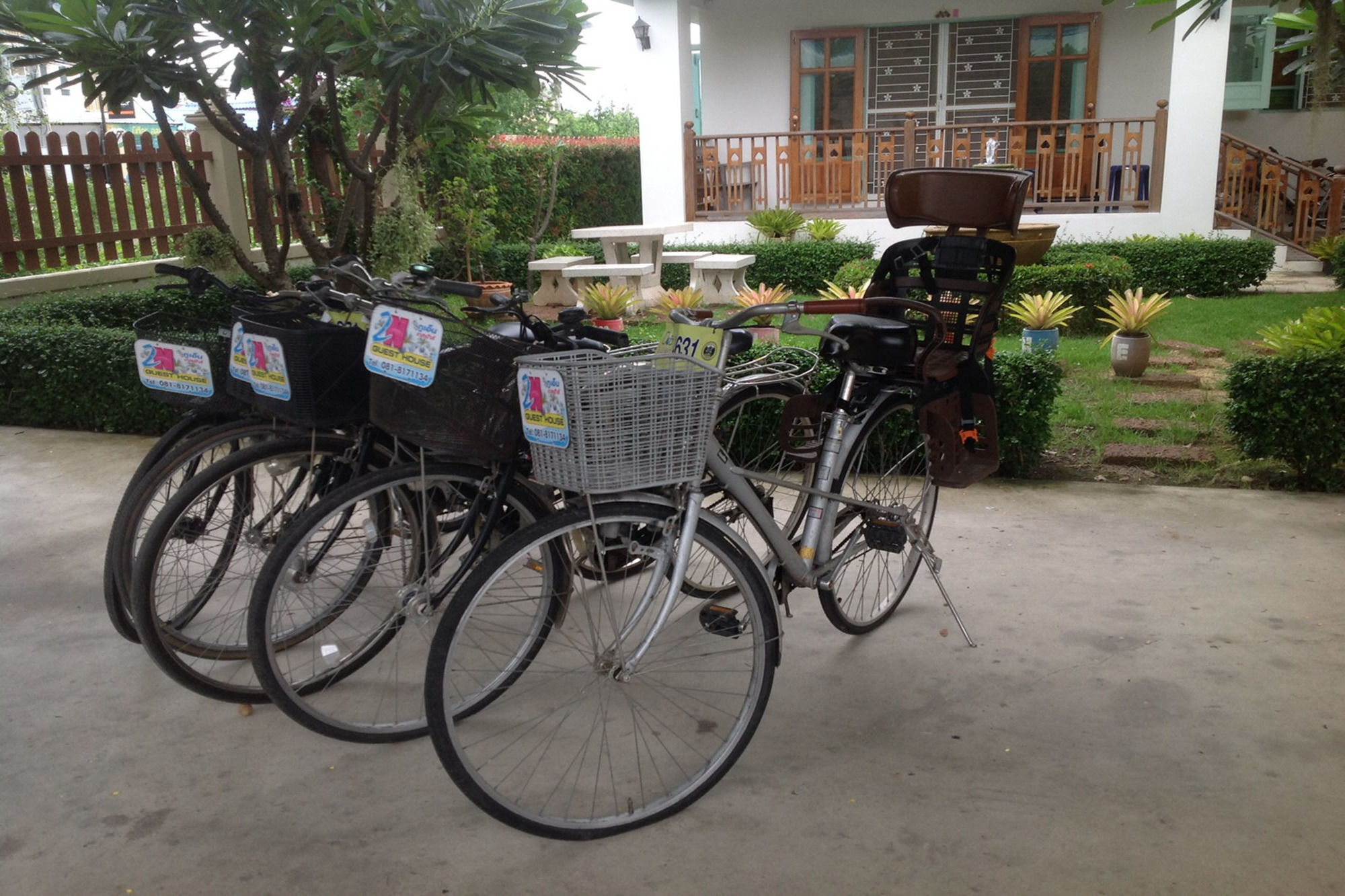 2N Guesthouse Phetchaburi Ngoại thất bức ảnh