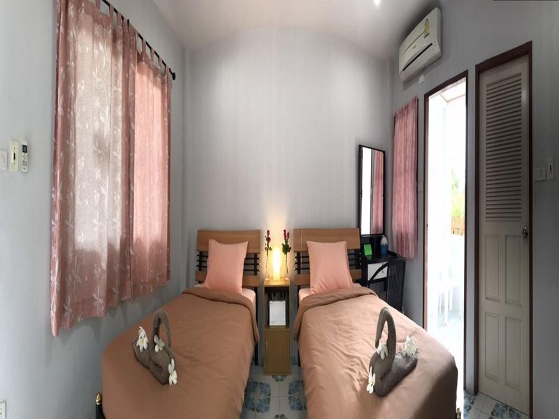 2N Guesthouse Phetchaburi Ngoại thất bức ảnh